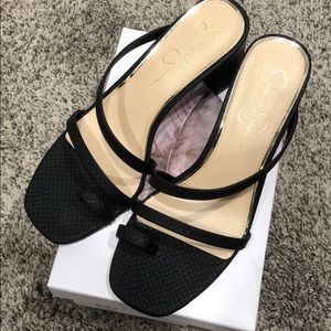 Jessica Simpson black willimena heel